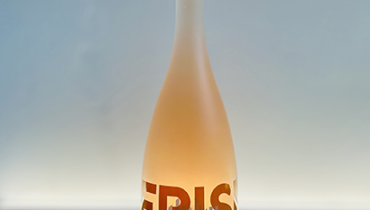 Le design de l’emballage des bouteilles de vin rosé peut attirer l’attention.