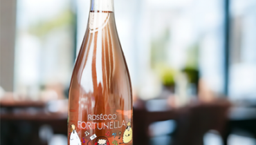 Teaser : Le vin mousseux Rosécco Fortunella de la Cave du Rhodan devient une véritable expérience client grâce au tag NFC et à l'impression numérique.