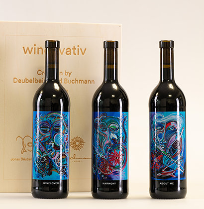 Les bouteilles de vin imprimées en impression digitale de Buchmann Weine sont un parfait exemple de personnalisation innovante des bouteilles de vin.