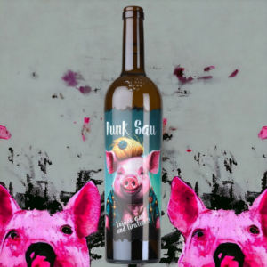 Flasche "Punk Sau", sein Digitaldruck, erzählt die Geschichte dieses einzigartigen Weins, mit seinem unverwechselbaren Charakter und seinem provokativen Namen verkörpert "Punk Sau" eine wahre Geschmacksrebellion