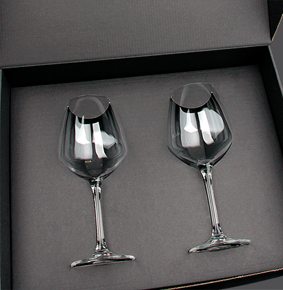 Black Gift Box with 2 Robusto Glasses 37cl 2 Black Gift Box with 2 Robusto Glasses 37cl 2